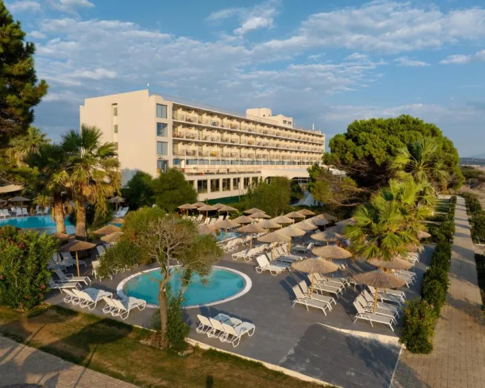 Ninos Grand Resort Kastrosikia