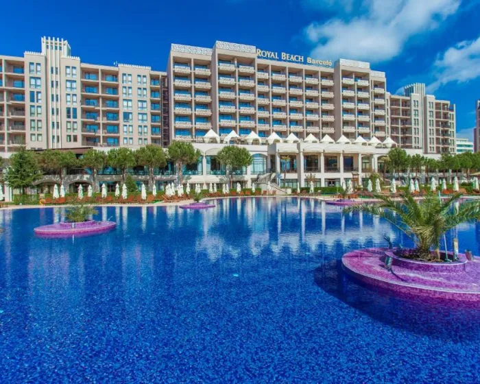 Barcelo Royal Beach