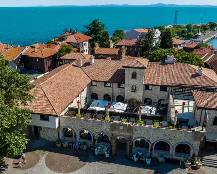 Castro Mesembria Boutique Hotel