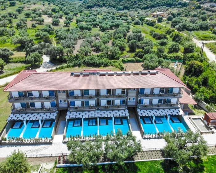 Royal Hotel and Suites