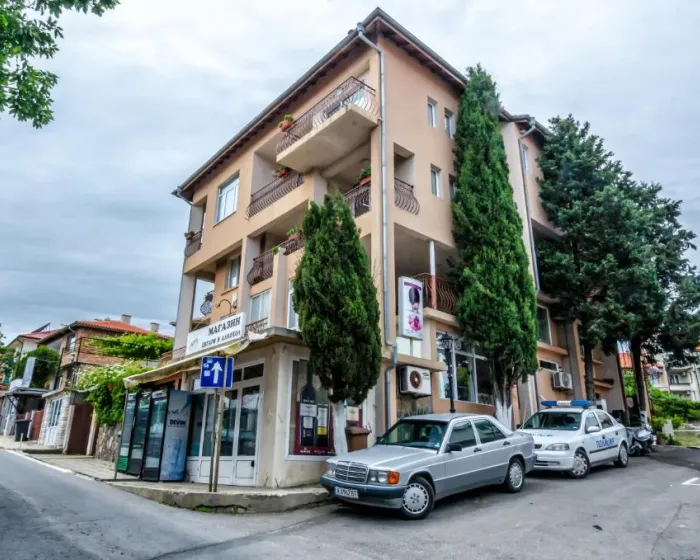 Dom Mladenovi Sozopol