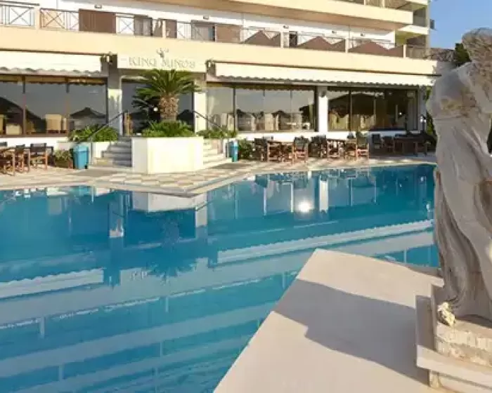 Hotel King Minos Tolo