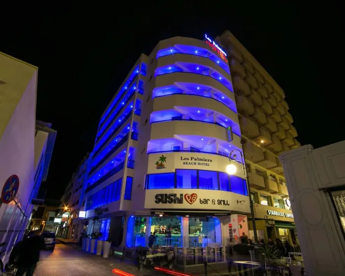 Les Palmiers Beach Hotel