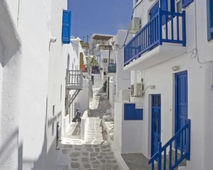 Madres Houses