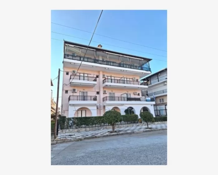 Vila Patrik i Natali Nei Pori