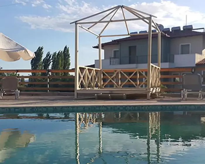 Vila Zeppos Garden Simonitiko