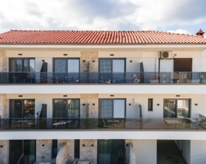 Amalthia Luxury Suites