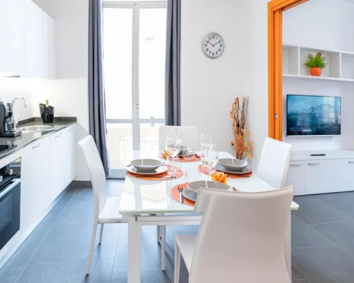 Colours Apartments &amp; Rooms Sanremo