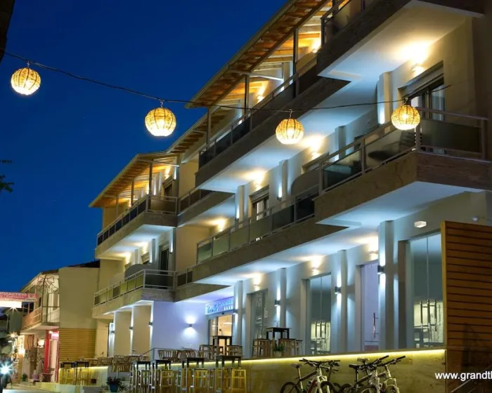 Grand Theoni Hotel Suites &amp; SPA Lefkada