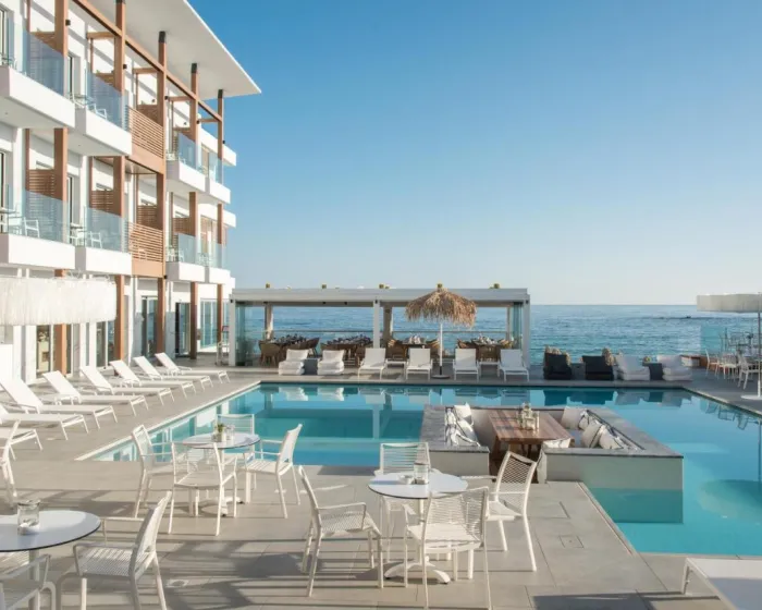 Enorme Ammos Beach Hotel