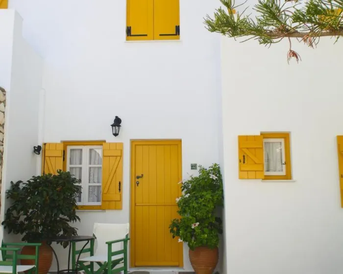 Ostria Apartments Paros