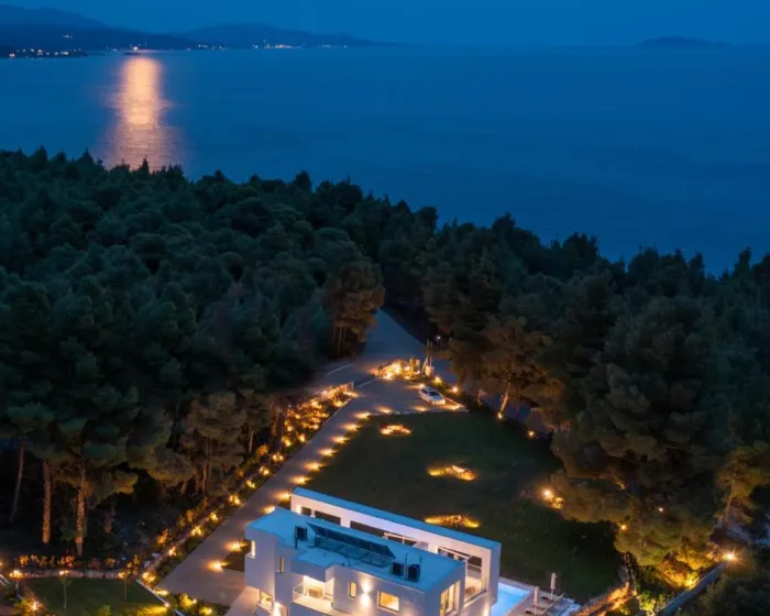 Nikiti Botanic Pool Suites