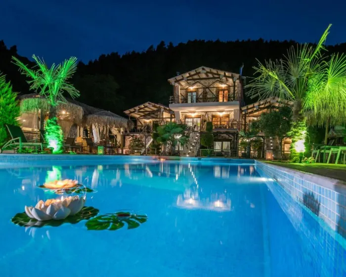 Simon King Vourvourou