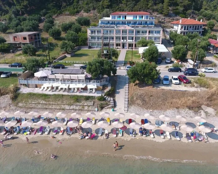 Crown Hotel Nea Skioni