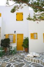 Ostria Apartments Paros