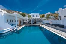Flaskos Suites