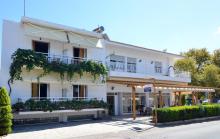 Polizotou Rooms Hotel