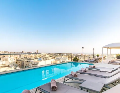 Ax the Victoria Hotel