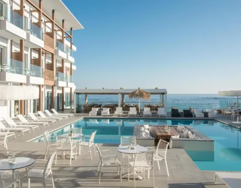 Enorme Ammos Beach Hotel