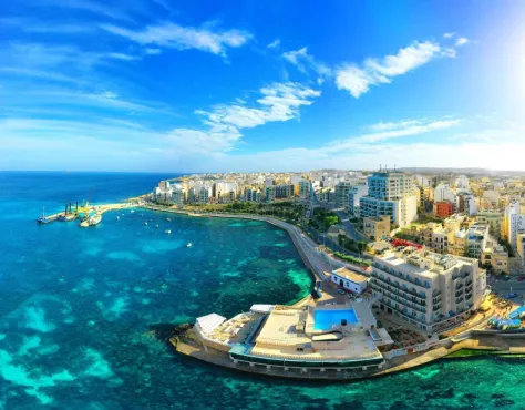 Gillieru Harbour Hotel