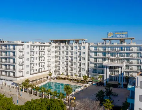 Amelia Mare Hotel