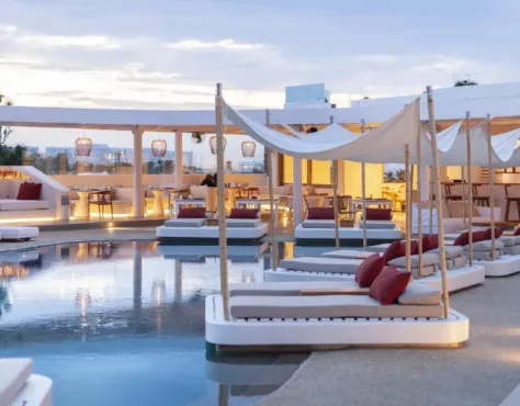 Andronikos Hotel (Adults only)