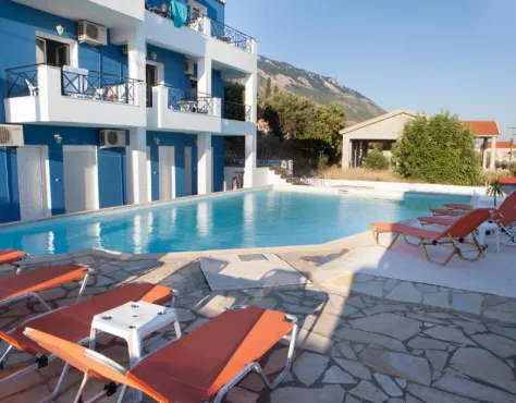 Casa De Blue Studios & Apartments Lourdata