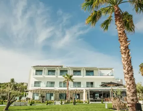 Blue Carpet Luxury Suites Pefkohori