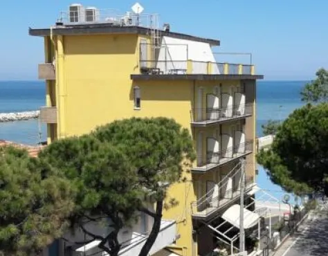 Hotel Crosal Rimini