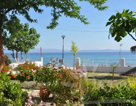 Vila Galini Garden Polihrono