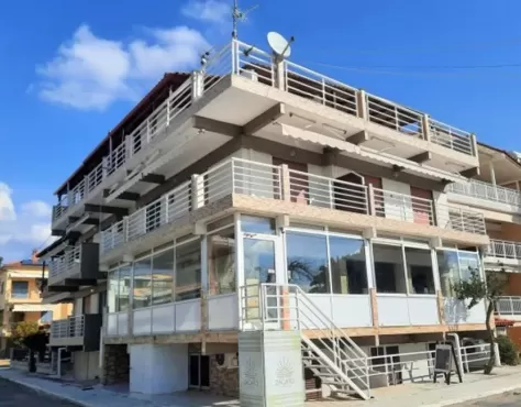 Vila Kozi Nea Flogita