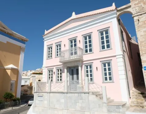 Villa Selena Syros