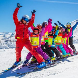 Lord Travle Niš i Ski klub Niš organizuju tradicionalnu skolu skijanja i prepreme takmicara u Ski Centrau Bansko
