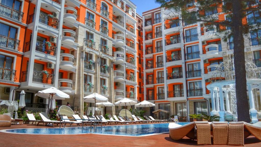 Otkrijte udobnost Harmony Palace aparthotela u Sunčevom Bregu. Uživajte u prostranim sobama, bazenu i besplatnom Wi-Fi-u. Rezervišite sada!