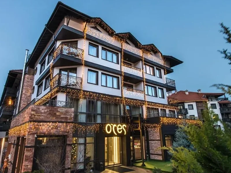 Uživajte u luksuzu! Hotel Ores Boutique Bansko nudi vrhunske sadržaje poput turskog kupatila, spa centra i blizine ski liftova. Idealno mesto za zimski odmor.