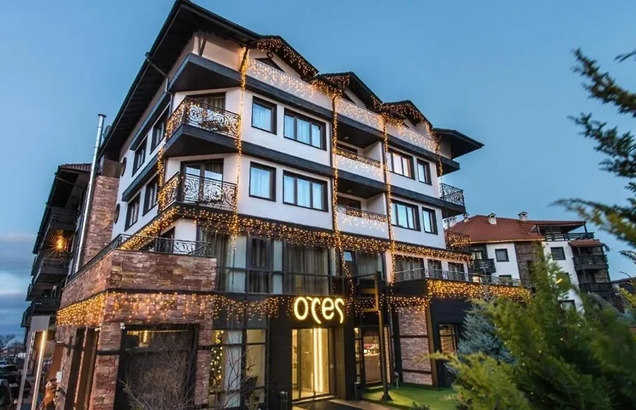 Uživajte u luksuzu! Hotel Ores Boutique Bansko nudi vrhunske sadržaje poput turskog kupatila, spa centra i blizine ski liftova. Idealno mesto za zimski odmor.