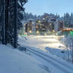 Hotel Kamelia Complex Pamporovo, nudi moderan smeštaj na nadmorskoj visini od 1650 metara sa direktnim pristupom ski stazama,sa zatvorenim bazenom i spa centrom