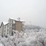 Saint George Palace hotel u Banskom smešten je 500m od ski lifta i 900m od centra grada. Uživajte u komforu, wellness sadržajima, bazenu i blizini skijališta.