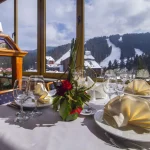 Samokov Hotel 4* u Borovecu savršen za skijaše i poslovne goste, hotel nudi luksuzne sobe, wellness i savremene konferencijske usluge, samo 100m od ski-lifta