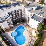 Kavkaz Golden Dune 4* u Sunčevom Bregu – hotel na 200m od plaže! All-inclusive, bazen, bar, restoran i udobne sobe. Idealno za porodični odmor!